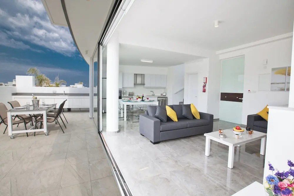 Villa Prol23, New and Modern 2bdr Protaras Villa With Pool, Close to the Beach