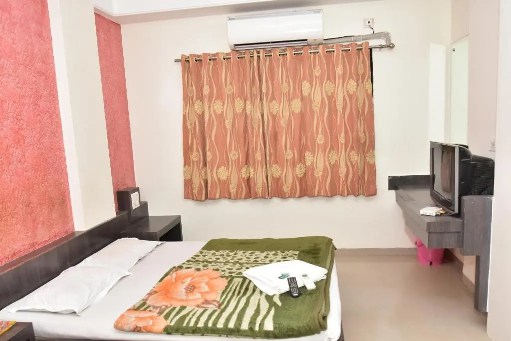 Hotel sai dhyan