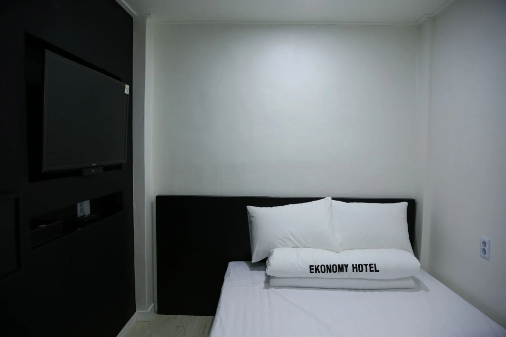 Ekonomy Hotel