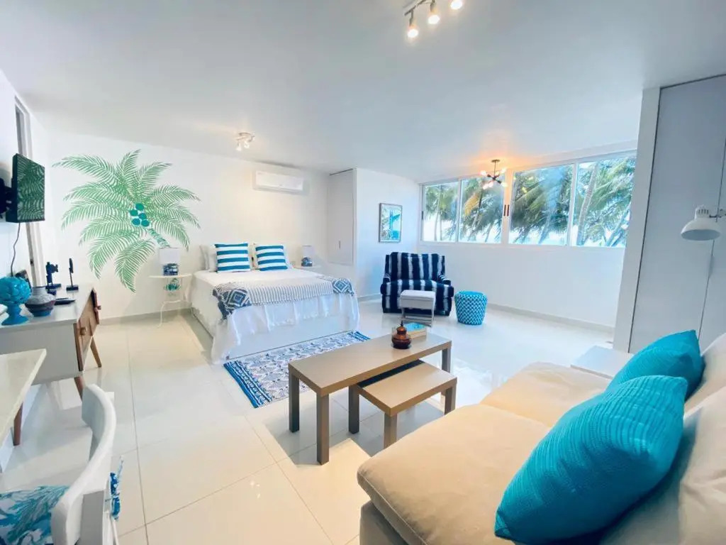 KASA Las Palmas studio apt for 2 OCEAN VIEW BEACHFRONT CONDO POOL