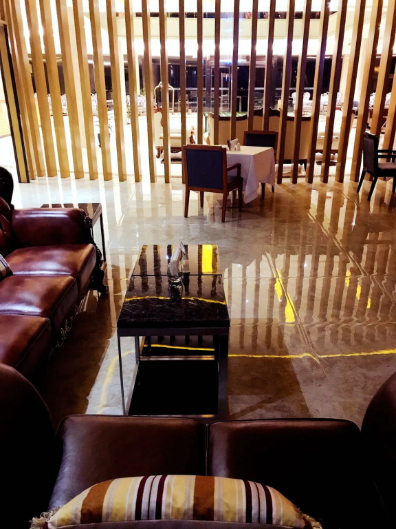 Swiss Lenana Mount Hotel