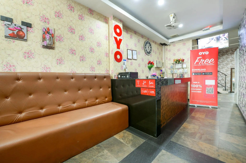 OYO 316 Cozy Rooms@Reader's