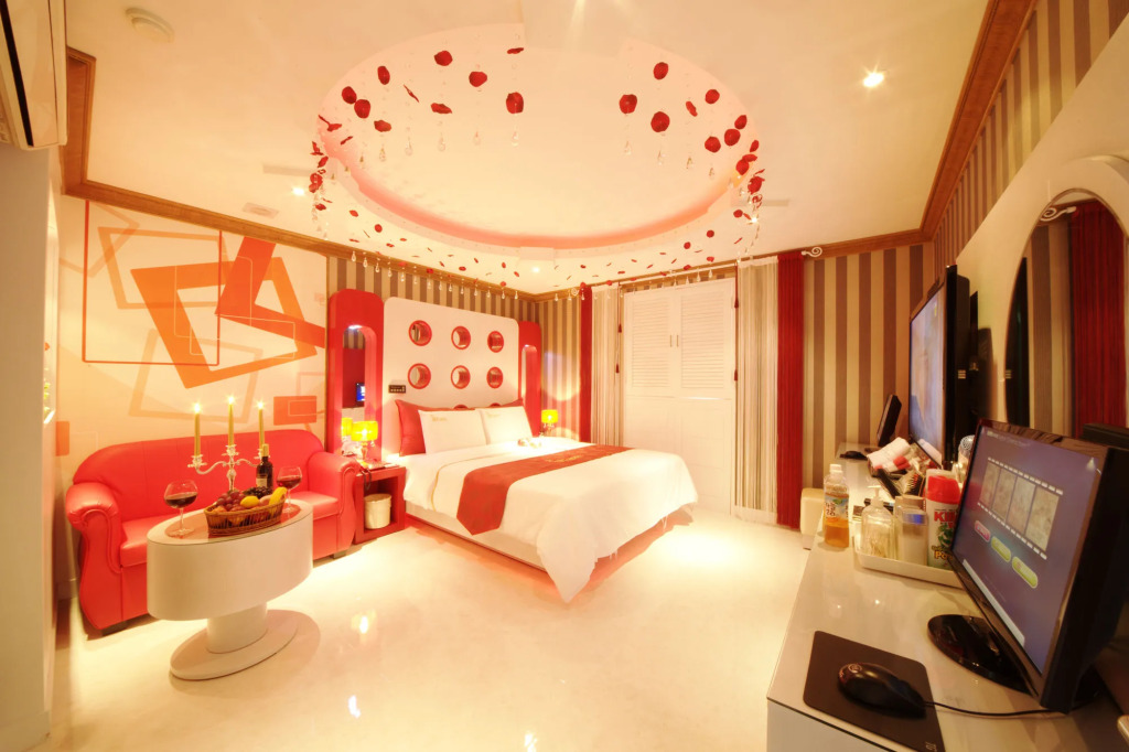 Ivy Hotel