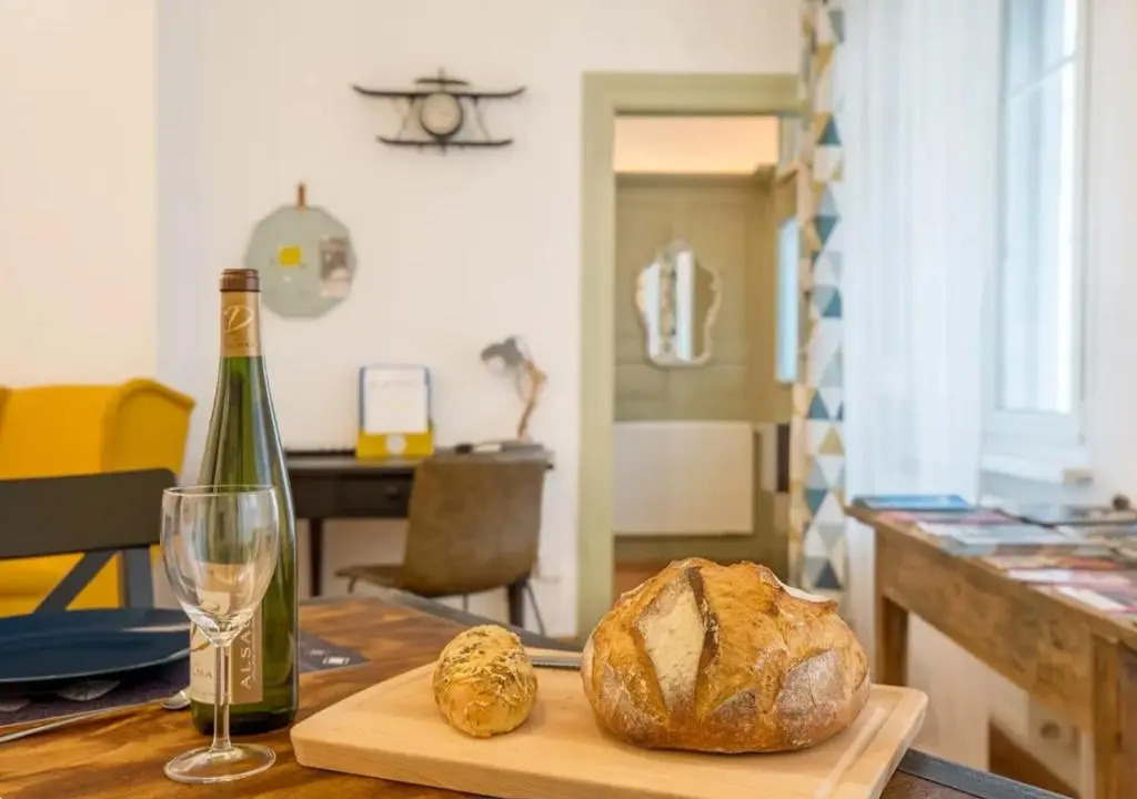 Colmar Appt familial à 3 min du centre - parking gratuit - Une chambre et 5 pers