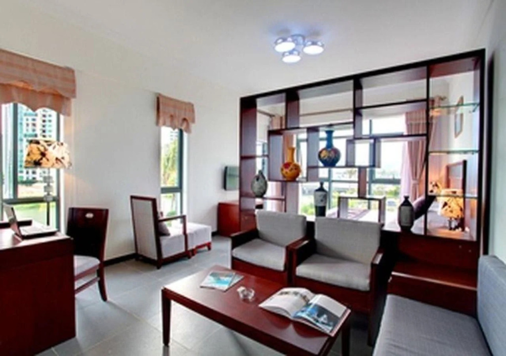 Huating Business Hotel