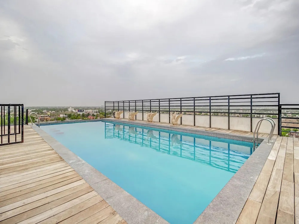 Urbanite by OYO Rooms