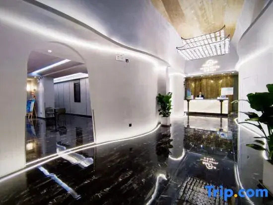 Yi She 101 Boutique Hotel (Xi'an Huimin Street Bell Tower Subway Station Branch)