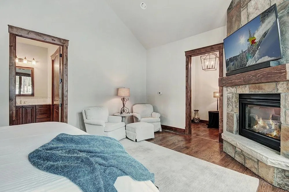 The Breck Escape 6 Bedrooms 5.5 Bathrooms Home