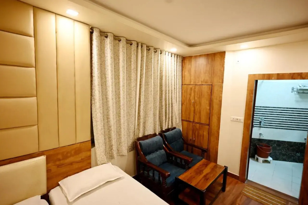 Hotel Vrindavan Palace