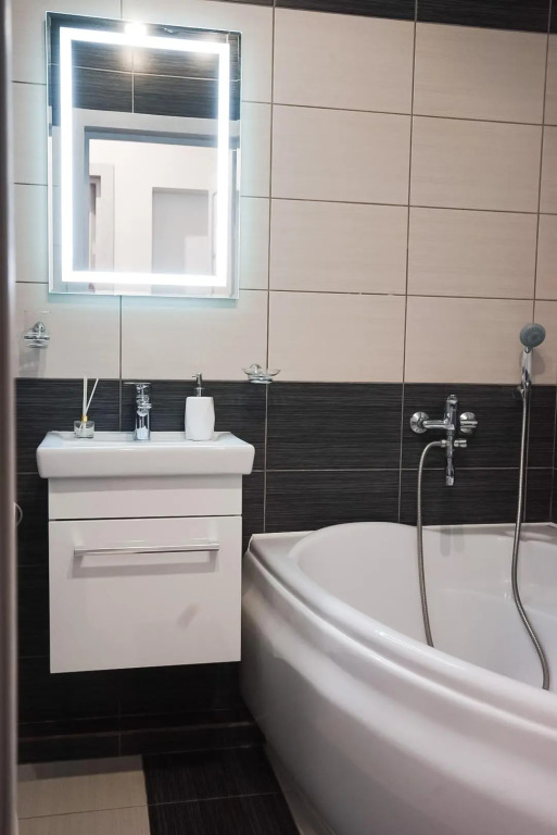 Apartments in Turist Centre of Kaliningrad (With the Botanic Garden View)