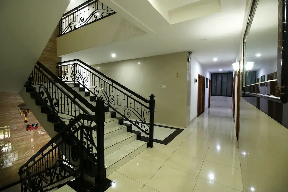 Arotel BSD