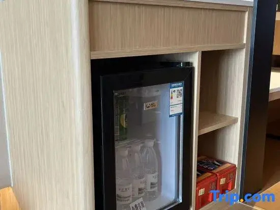 Xianze Hotel(Guangzhou North Railway Station)
