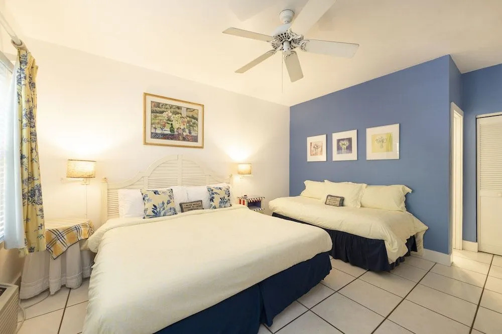 Knowles House B&B