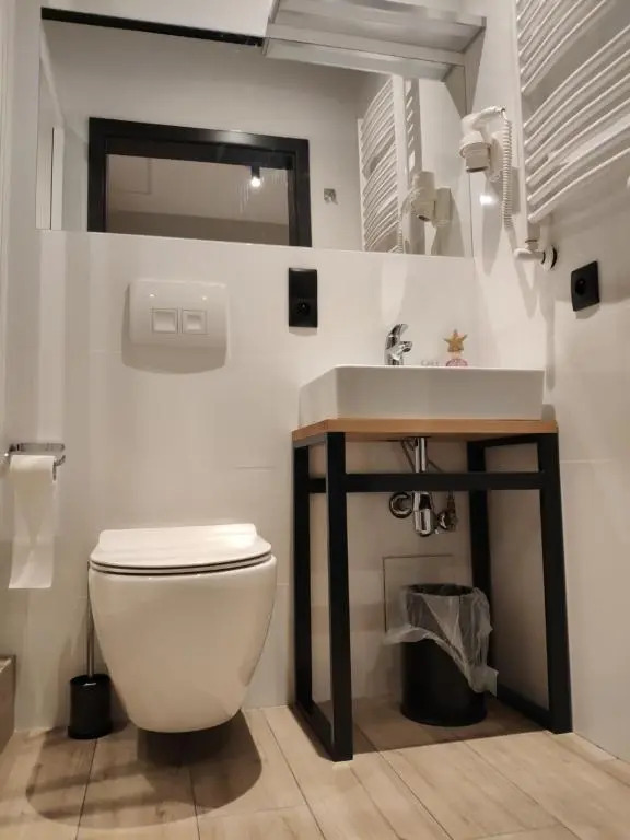 H33 Apartamenty