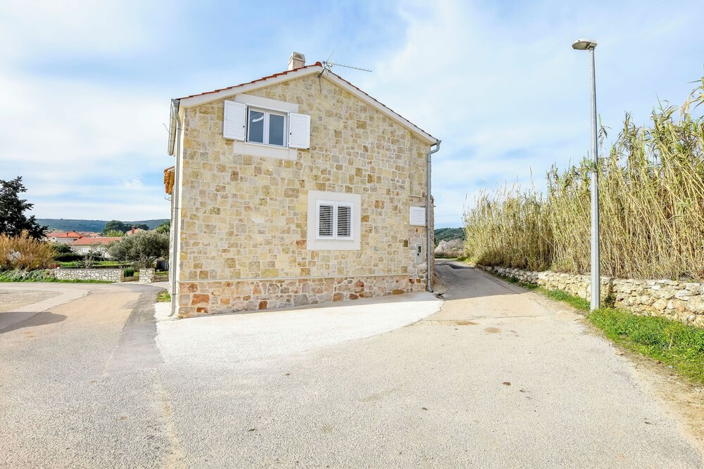 House Sea Stone