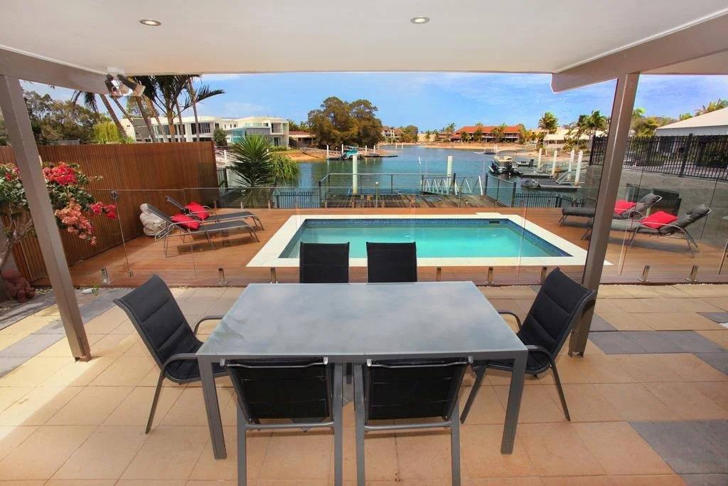 4 bedroom home on canal
