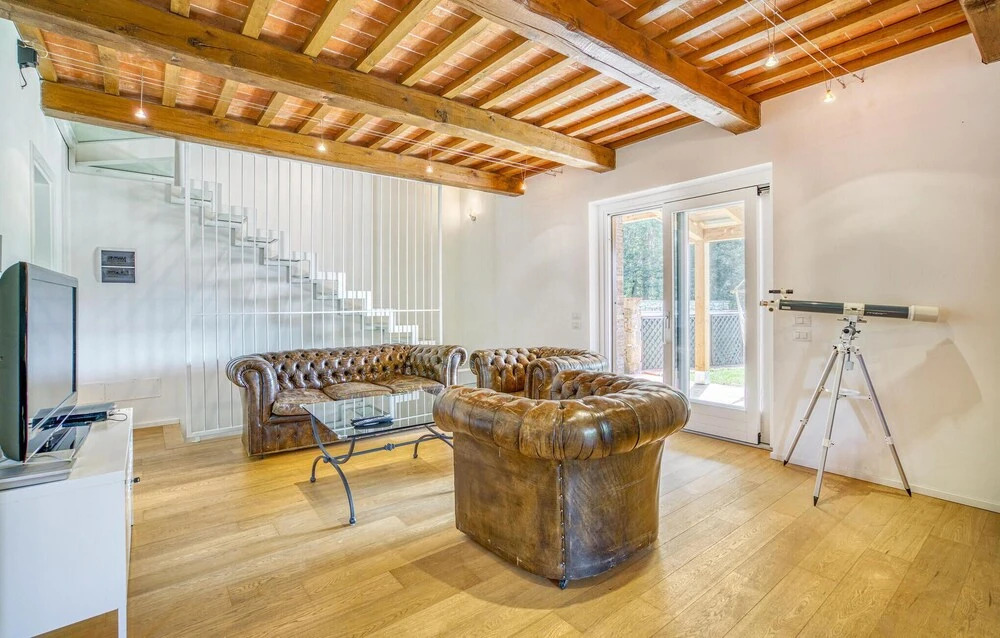 Awesome Home in Gubbio -pg- With 2 Bedrooms and Outdoor Swimming Pool
