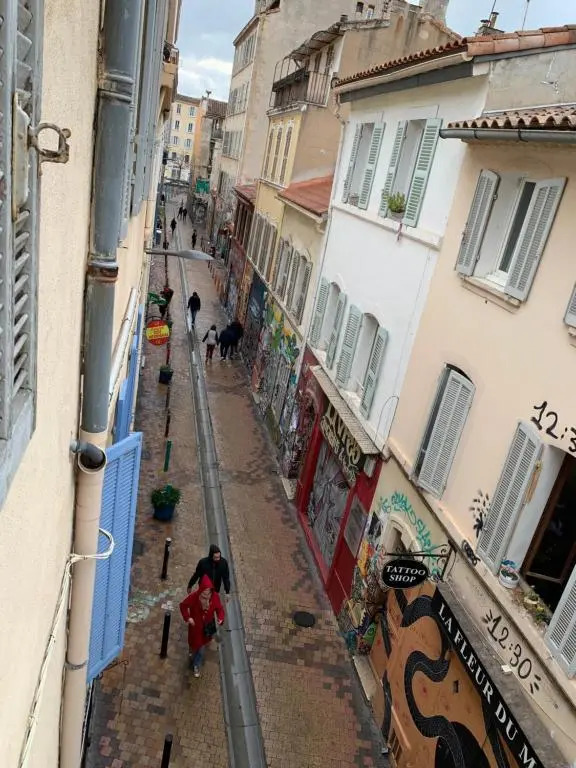 Marseille LOFT 50m2 au cœur du Cours Julien
