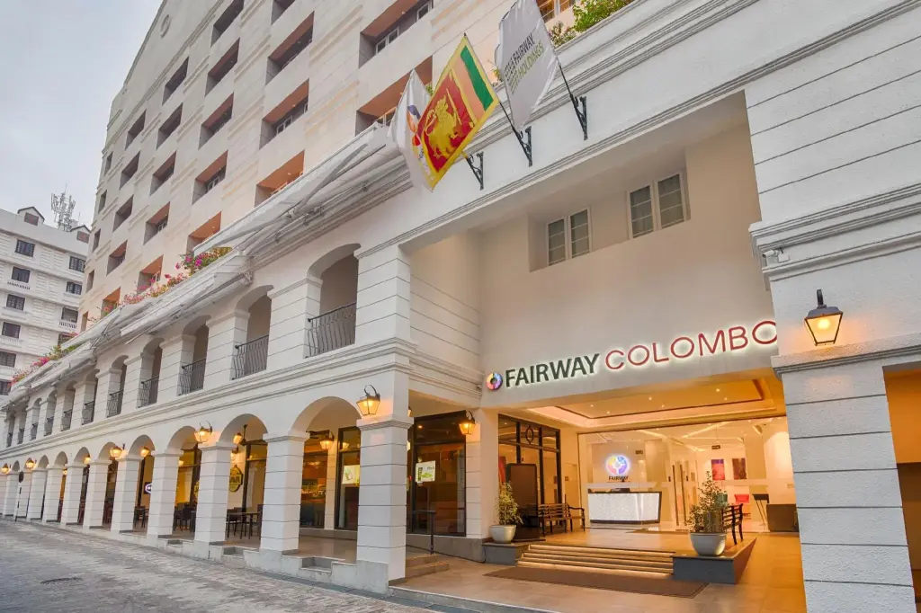 Fairway Colombo - Sri Lankas First Hotel With Robot Technology