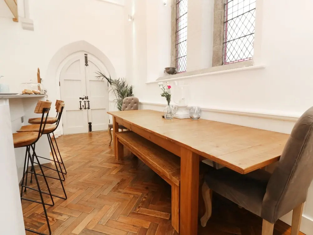 St Saviours Church