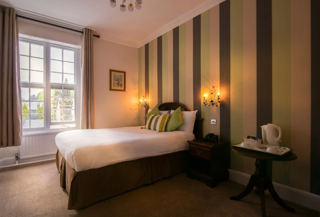 Bedford Hotel