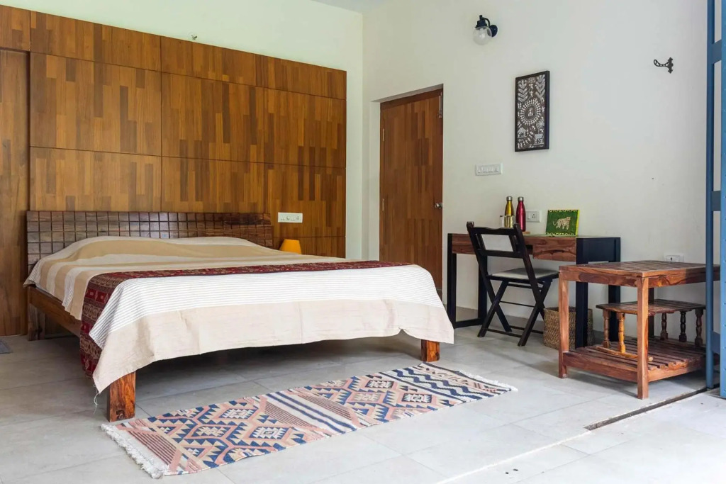 Daveys Townhouse by VEO, StayVista - 3BHK Pet-Friendly Villa with EV Station