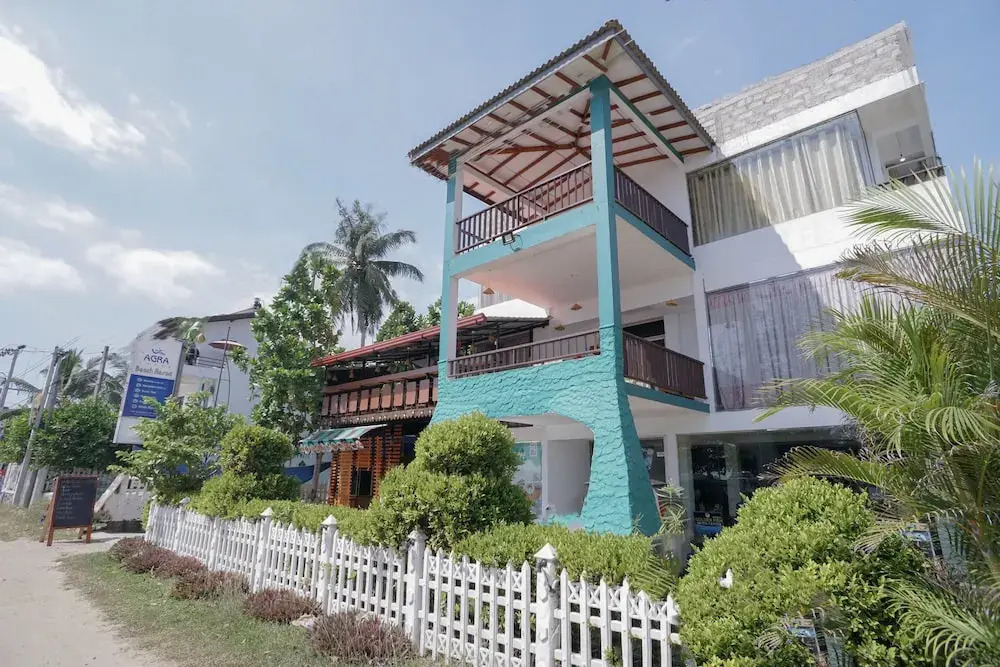 OYO 512 Agra Lanka Beach Resort