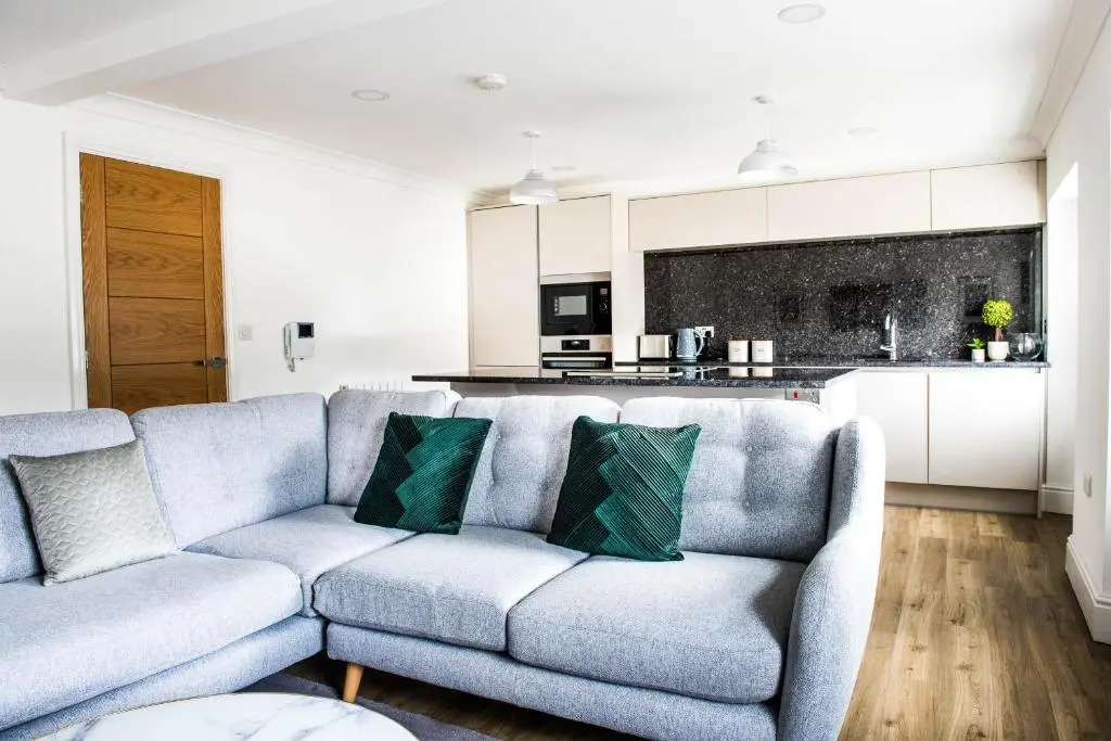 Monterey Residence - Stunning, Duplex Apartment in the Heart of Kendal
