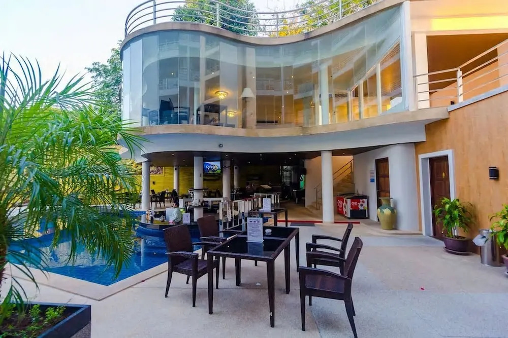 Beststayinphuket Poolview
