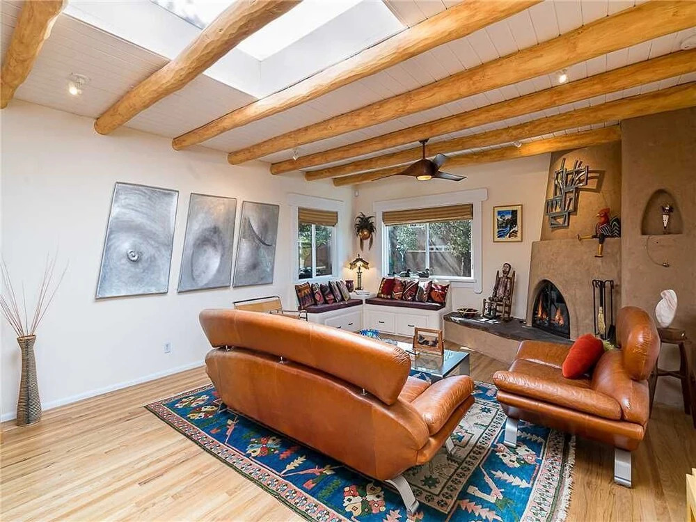 Casa Galleria, 3 Bedrooms, Wifi, Fireplace, Fenced Yard, Sleeps 9