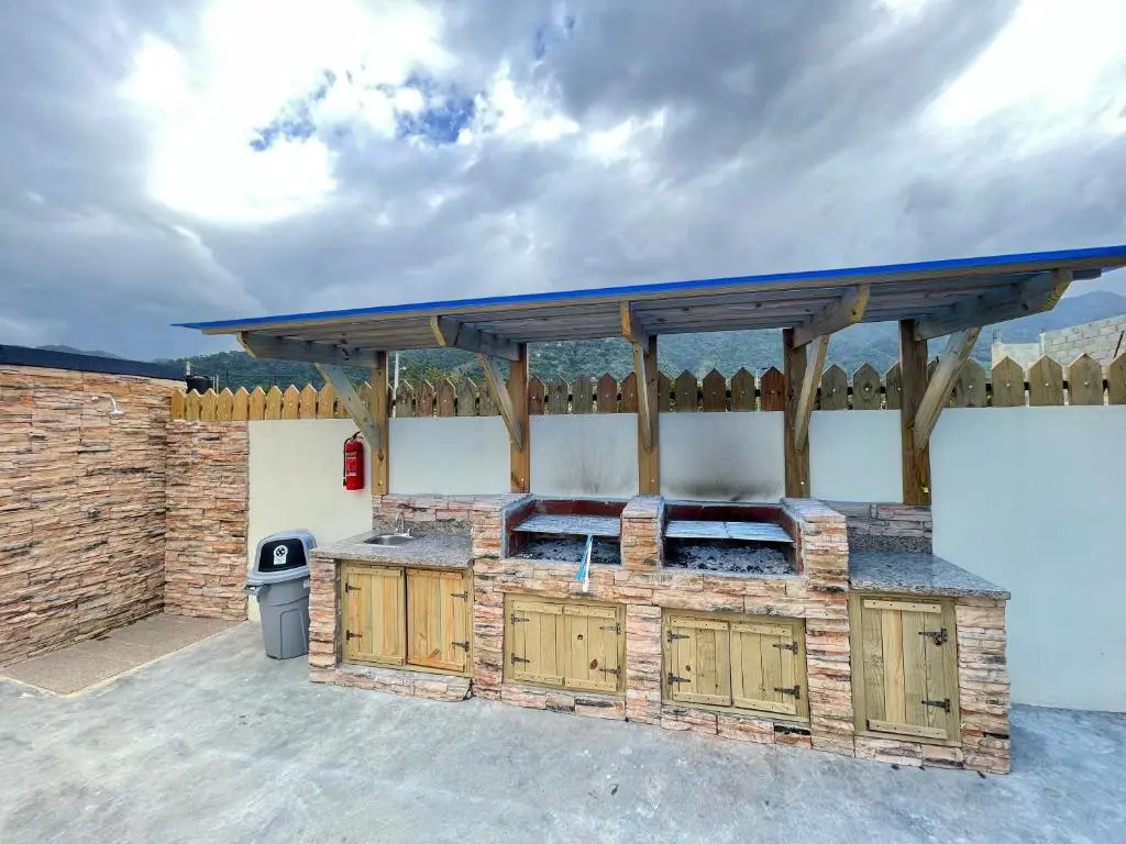 A-1 Hermoso Apartamento tipo villa al pie de la montaña elitevillasjarabacoa