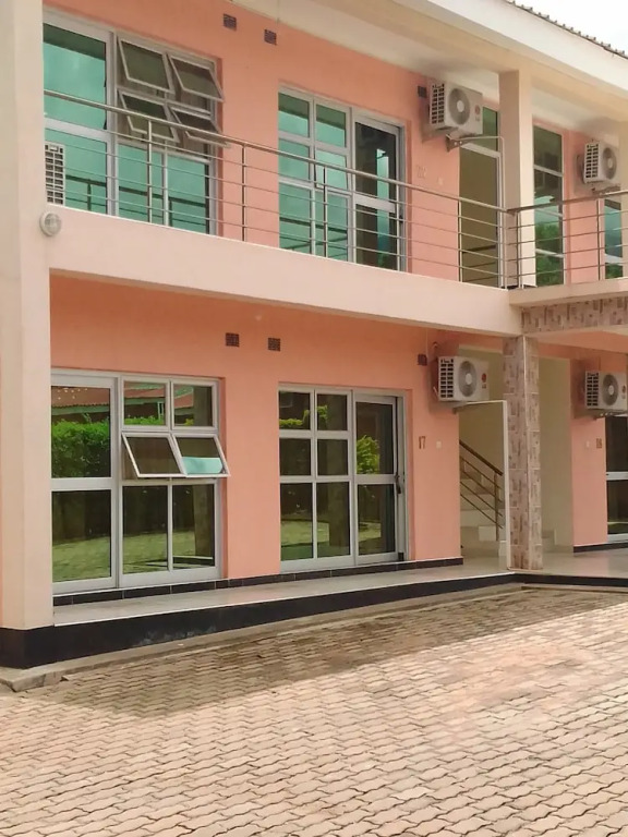 T & D Guest House