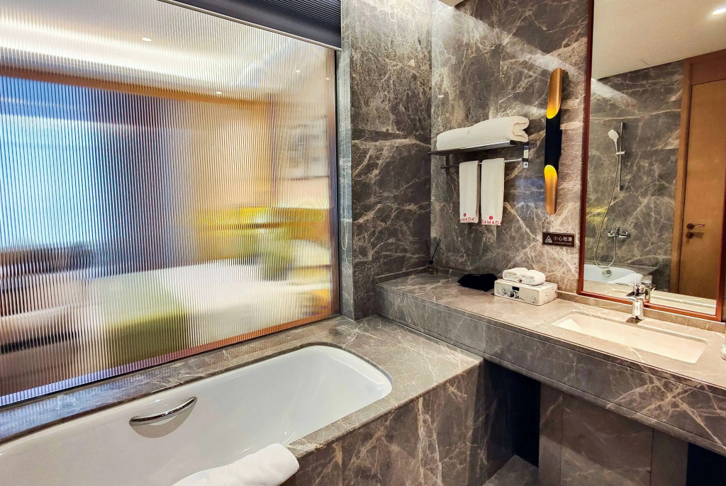 Leshan Ramada Hotel