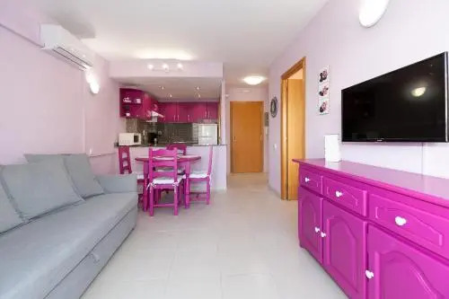 UHC Royal Apartments