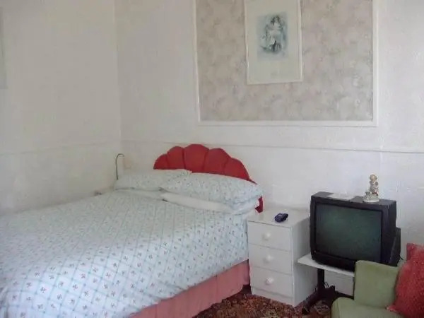 Springfield Holiday Apartments HALodge Hotel