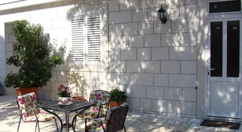 Green Promenade Apartment