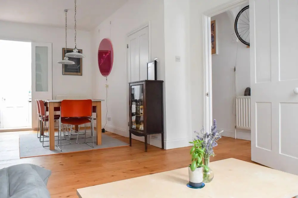 Stylish 2 Bedroom House In Nunhead With Garden