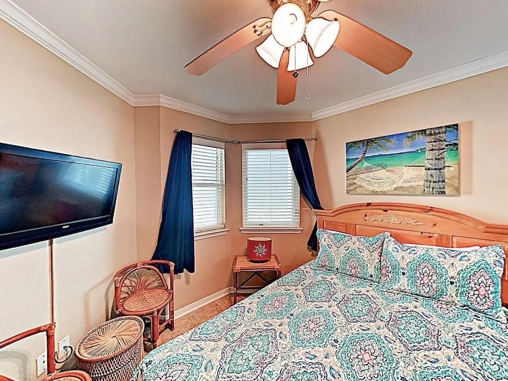 Alwaysunny Condo Unit 2115 2 Bedrooms 1.5 Bathroom Condo