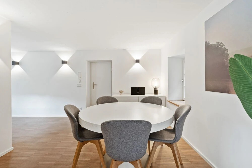 Modern Apt Old Town w Panoramic View ID4