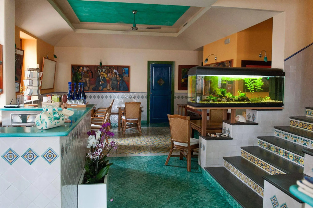 Petit Hotel