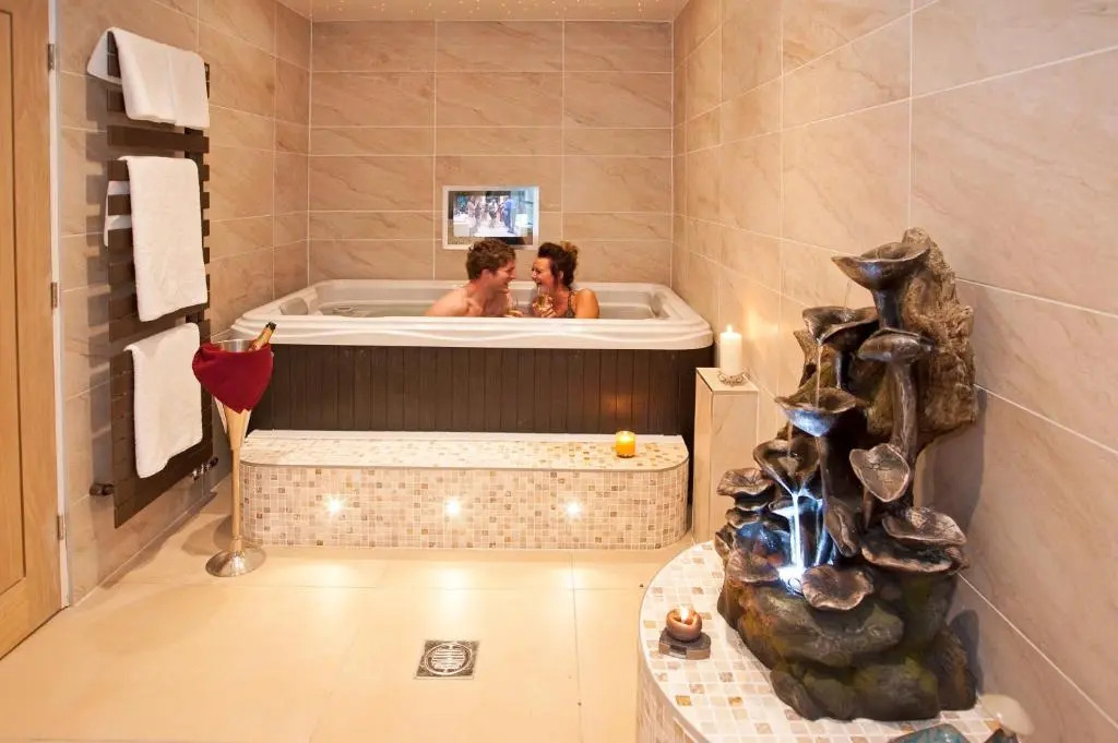 Windermere Boutique Hotel Spa Suites & Hot Tubs