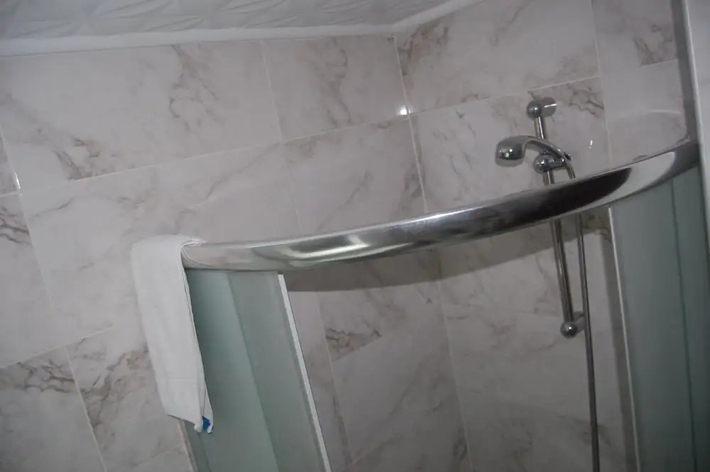 Nil & Alav Hotel