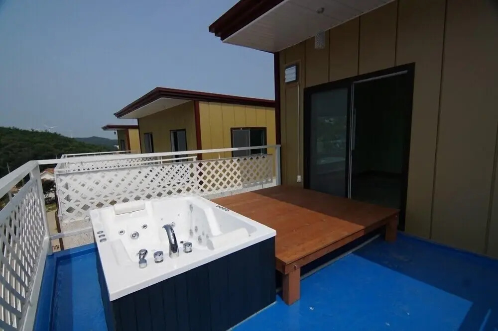 Daebudo (Yeongheungdo) Sunrise Pension