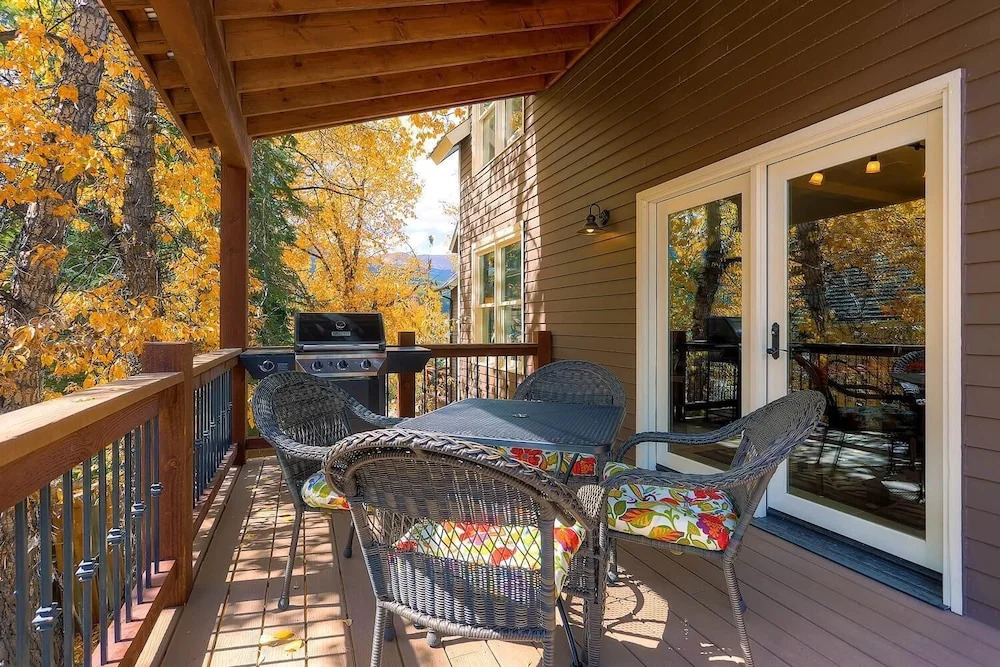 Great Raven Chalet