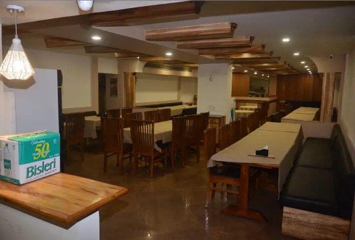 Hotel Poonam