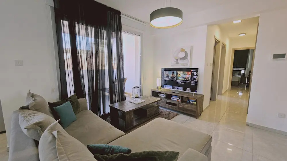 130 LCA -stay Digital Den Apartment