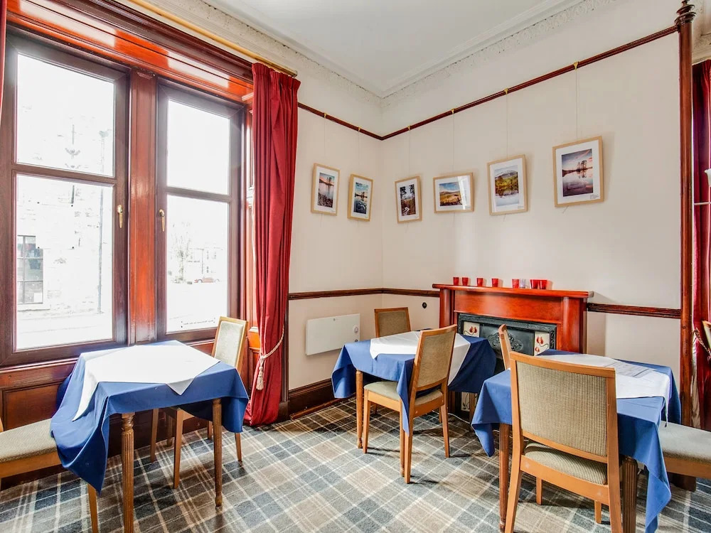 The Richmond Arms Hotel by OYO