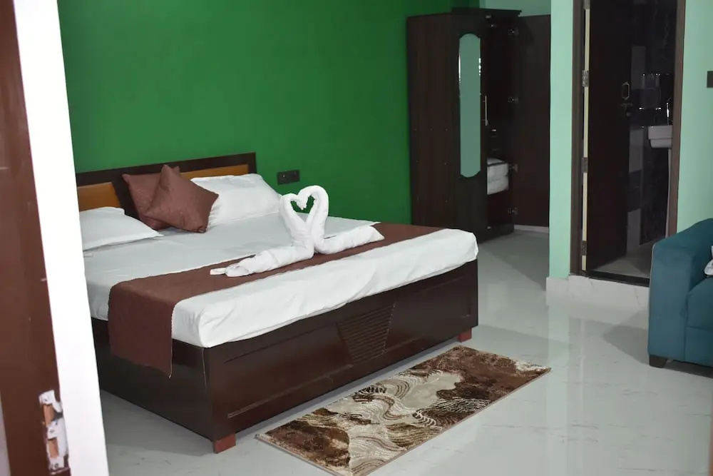 Aadvik Residency