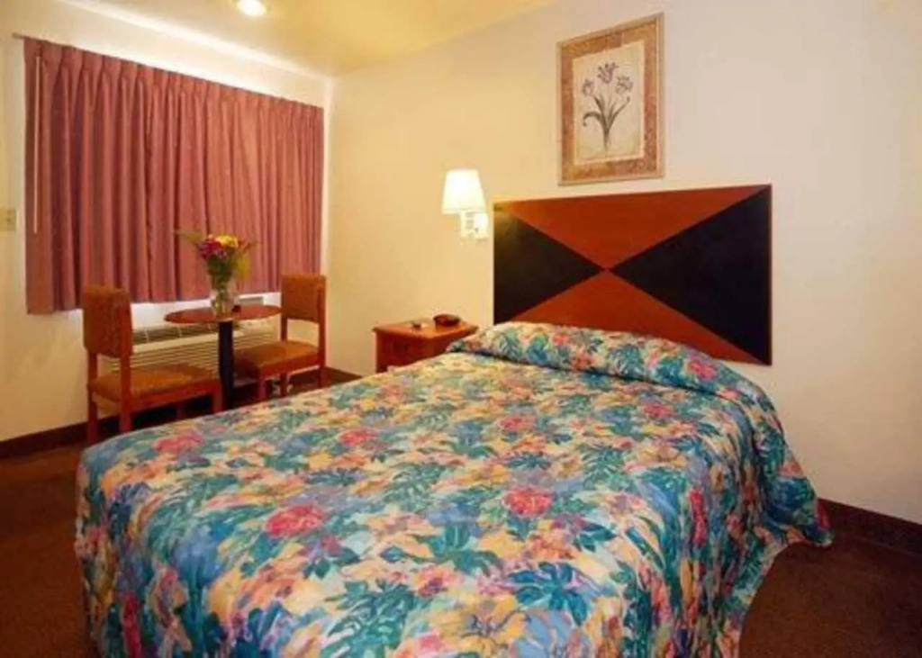 Rodeway Inn