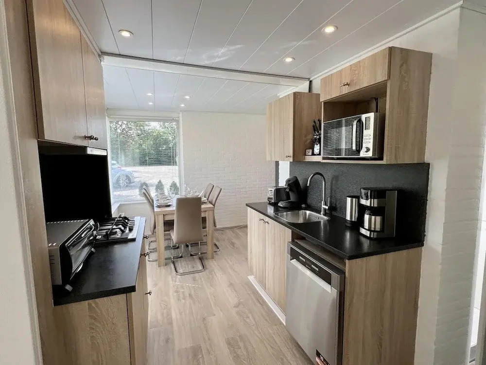 Pet-friendly Bungalow Near Beach